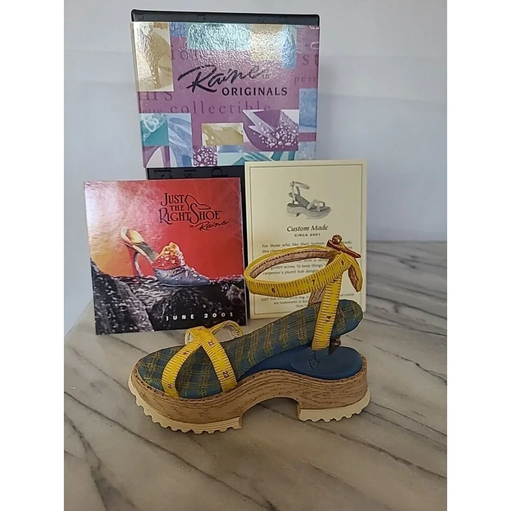 Just The Right Shoe 25115 Custom Made Miniature Resin Shoe by Raine 2001 - Picture 4 of 8